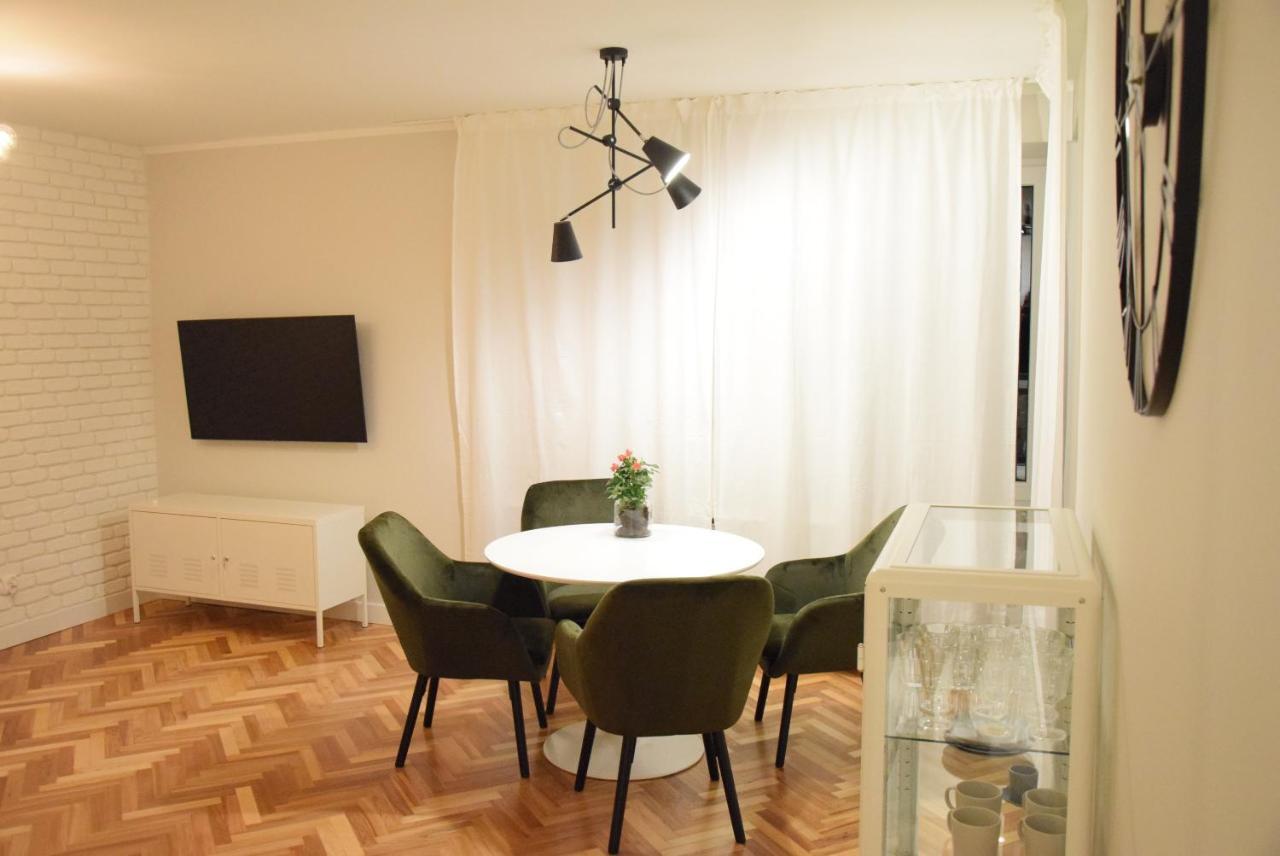 Apartment Green Apartament Centrum Olsztyn (Warmian-Masurian)